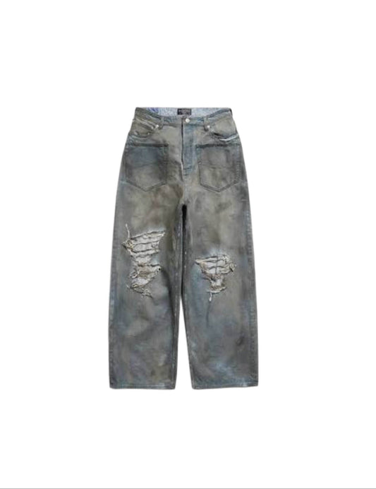 Distressed Baggy Jeans